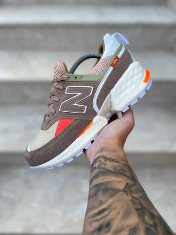 TÊNIS NEW BALANCE 574 V2